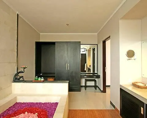 The Rishi Villa Семиньяк 4*,
