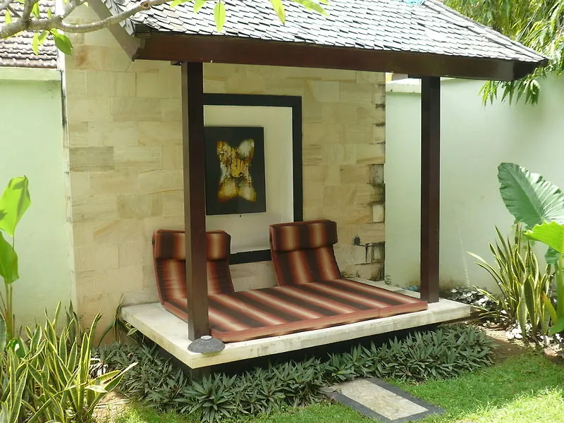 The Rishi Villa Семиньяк 4*,