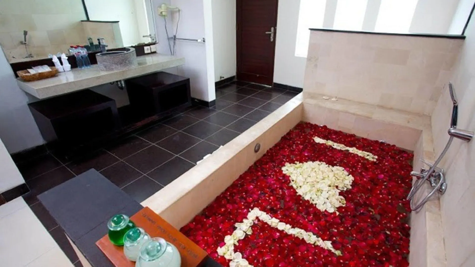 **** Отель The Rishi Villa Семиньяк Индонезия
